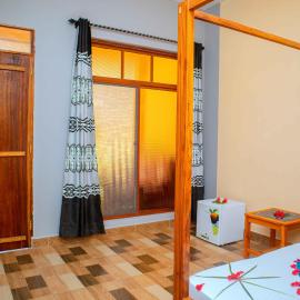 Tumaini Bungalows โรงแรมในนูงวี