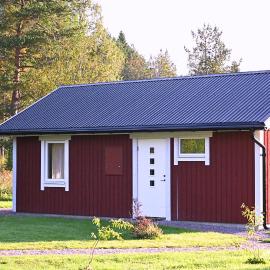 Stuga Östensbo Gård โรงแรมในÖsterbybruk