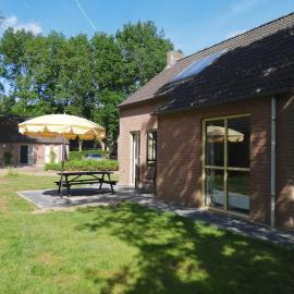 Forest VIP-bungalow at Groene Heuvels