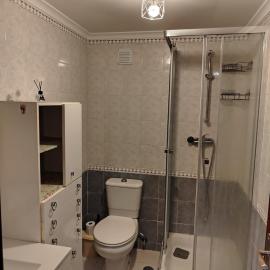 Quarto completo tranquilo e sossegado