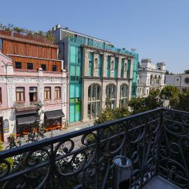 Avenue N146