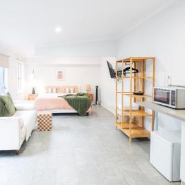 Pink Muse, 3 Mins To Ettalong Beach، فندق في إيتالونج بيتش