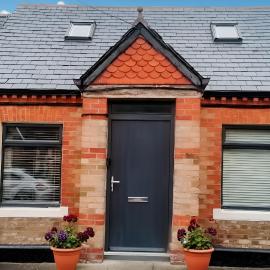 d4cosycottage - Quiet & charming 2BR Cottage, with Kingsize bed, free parking and private garden, within walking distance of city, beach & major venues