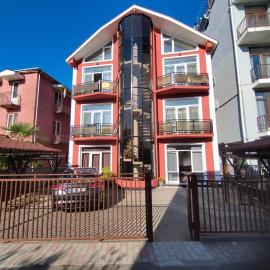 ჩვენი სახლი Our House