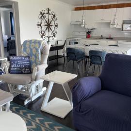 Chalets Plage St-Jean 2، فندق في Saint-Jean