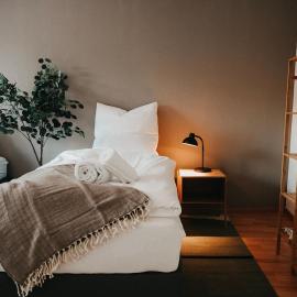 Gemütliche 2-Zimmer-Wohnung in Fürstenwalde an der Spree، فندق في فرستيتفالد