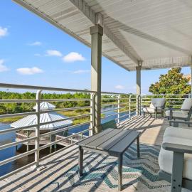 Cozy 3-Bedroom Condo - Comfy Living Space Two Balconies Outdoor Pool Beach Walkable - Score up to 450 Every Day in Tickets for Local Activities, hotell i Orange Beach