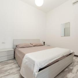 Relax in Ladispoli 500m from the sea and 20 minutes from Rome, hotel en Ladispoli
