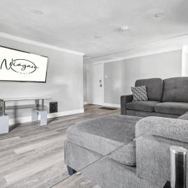 Spacious 3BR 1BA close to the Falls, khách sạn ở Niagara Falls