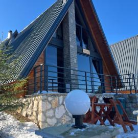 Villat Liss, hotelli kohteessa Pejë