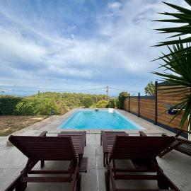 Appartement avec accès piscine