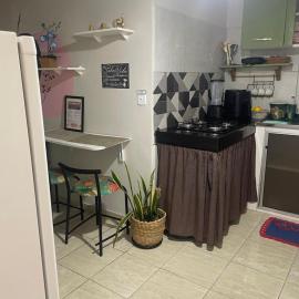 Kitnet Adorável na sedede Aracruz ES 1KM do centro individual wifi cozinha equipada, hotell sihtkohas Aracruz