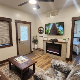 Parkside Cabins, Hotel in West Yellowstone