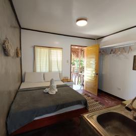 Ocean View Villa, hotelli kohteessa Catangnan