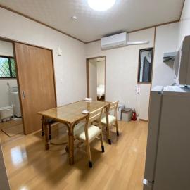 ゲストハウスえらぶー7, hotel v Wadomariju