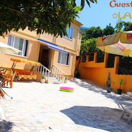 Guest House Lazika, viešbutis mieste Sarpi