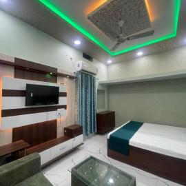 Hotel S S A