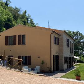 La Casa Nel Bosco, hotel u gradu Ripatransone