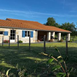 Gîte Le Ptit Poirier, Hotel in Coulon