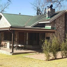 Big Oak Cottages, hotel in Dullstroom