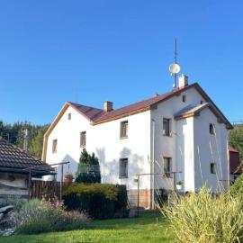 Apartmán pod kostelem, hotel a Nové Hamry