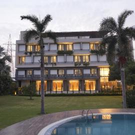 Moolchand Resort, hotel sa Muzaffarnagar