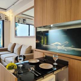 Apartemen SkyHouse BSD, hotel in Samporo