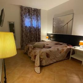 Moscati home – hotel w mieście Avellino