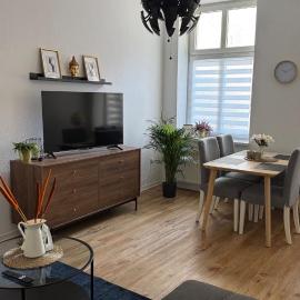 Stylishe Maisonette - 4 Schlafplätze - 2 Smart-TVs, hotel di Perleberg