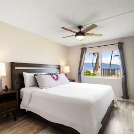 Maui Oceanfront Condo Steps to the Sea، فندق في Wailuku