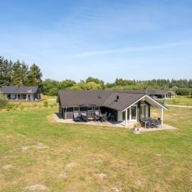 Holiday Home Richard - 4km from the sea by Interhome, hotel v destinácii Brovst