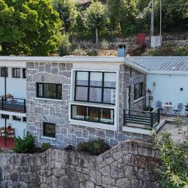 Casa Veraneio by LovelyStay, hotel v destinaci Santo Tirso