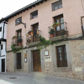 Apartamentos Rurales La Lancha, hotel sa Aldeanueva de la Vera