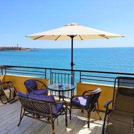 AKB Apartment Sea View