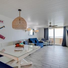 Private Beach Access & Gulf Views: Hudson Condo!, hotel u gradu Hadson