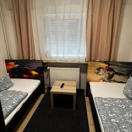 Fürth में, होटल Top of Hostel &Serviced Aparts SEBO Pension
