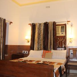 Kolkata Vintage Stay - 2BHK with Bengali Home Vibe