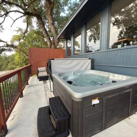 5BR Home Sleeps 10 Hot Tub Game Room