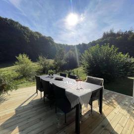 Naturperle midt i skoven, ved sø og eng, khách sạn ở Vejle
