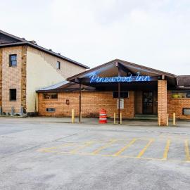 OYO Pinewood Inn & Suites Silsbee, hotel in Silsbee