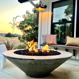 Sunset View Luxury Living on 5 Picturesque Acres, hotel u gradu Ataskadero