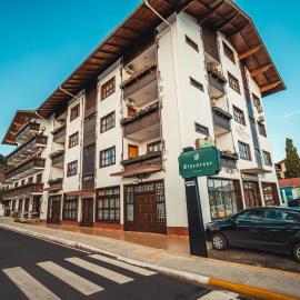 Hotel Alpenrose, hotel i Treze Tílias