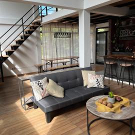 Casa familiar en Oxapampa hasta 5 personas con cochera, hotell i Oxapampa