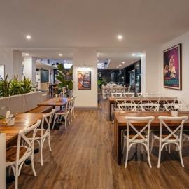 Argenton Hotel، فندق في Argenton