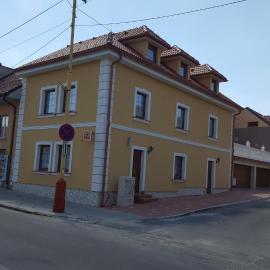 Penzión Galéria, hotelli kohteessa Bojnice