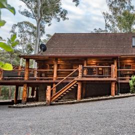Amaruq Log Cabin