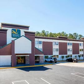 Quality Inn & Suites near Six Flags East, hótel í Atlanta