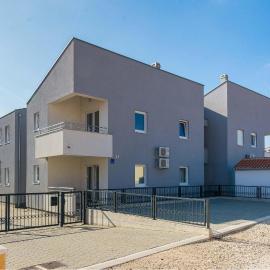 Apartment Vrsi-Mulo 11, Hotel in Kod Mula