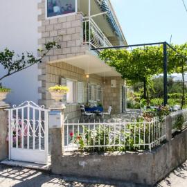 Apartments Olive