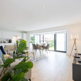 Brooklyn Mews- Airport & City Links, hotel a Cheadle